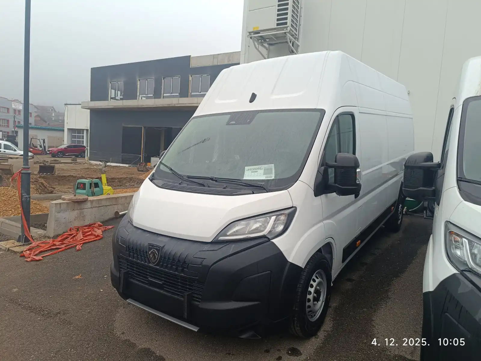 peugeot-boxer-l4h3-2-2-blue-hdi-140-ks-2025