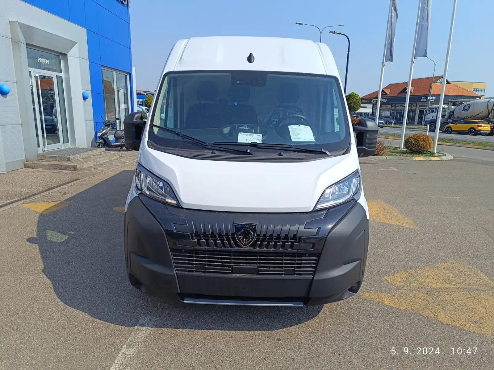 peugeot-boxer-fg-confort-335-l3h2-2-2-blue-hdi-140-ks-2025