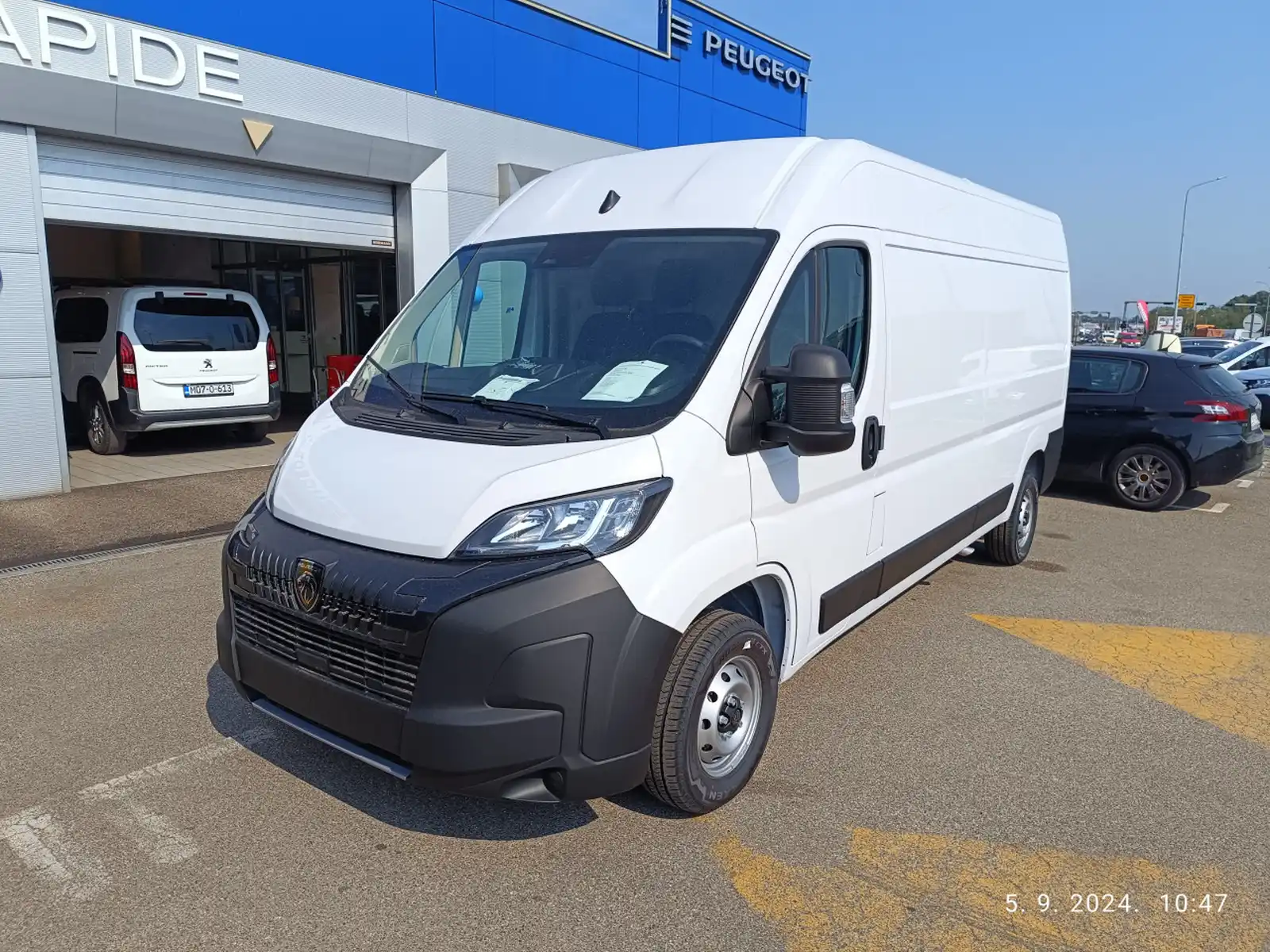 peugeot-boxer-fg-confort-335-l3h2-2-2-blue-hdi-140-ks-2025