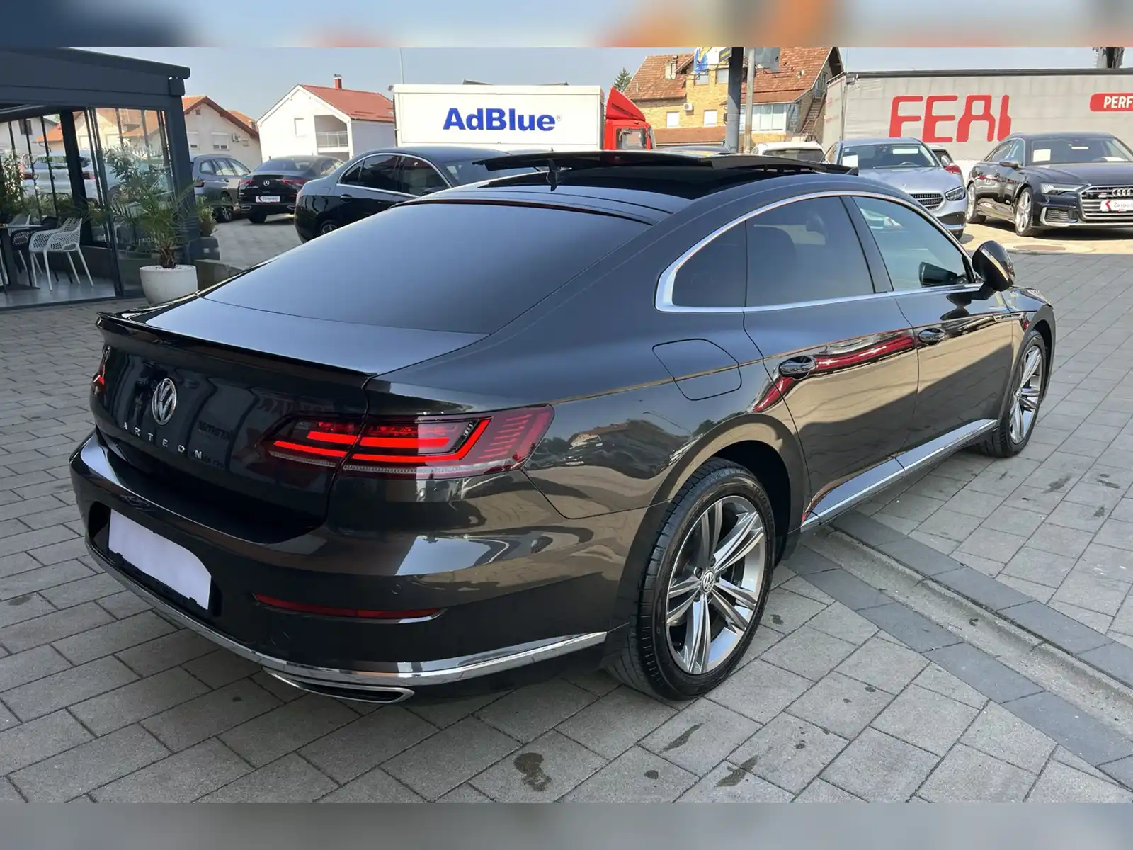 volkswagen-arteon-20-tdi-dsg-tiptronik-r-line-virtual-cockpit-full-led-panorama
