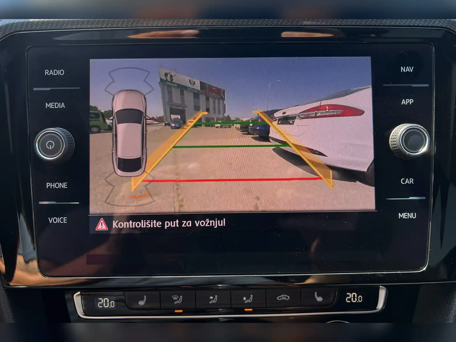 volkswagen-arteon-20-tdi-dsg-tiptronik-r-line-virtual-cockpit-full-led-panorama