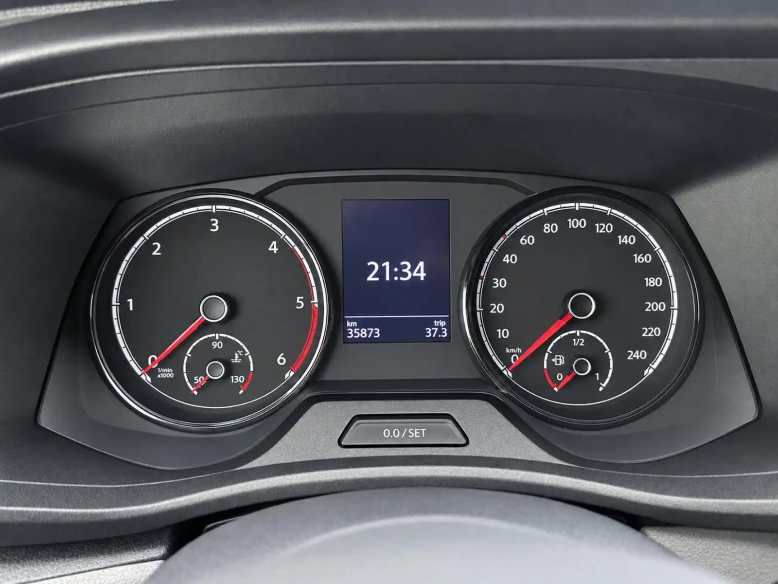 volkswagen-transporter-t6-2-0-tdi-150-ks