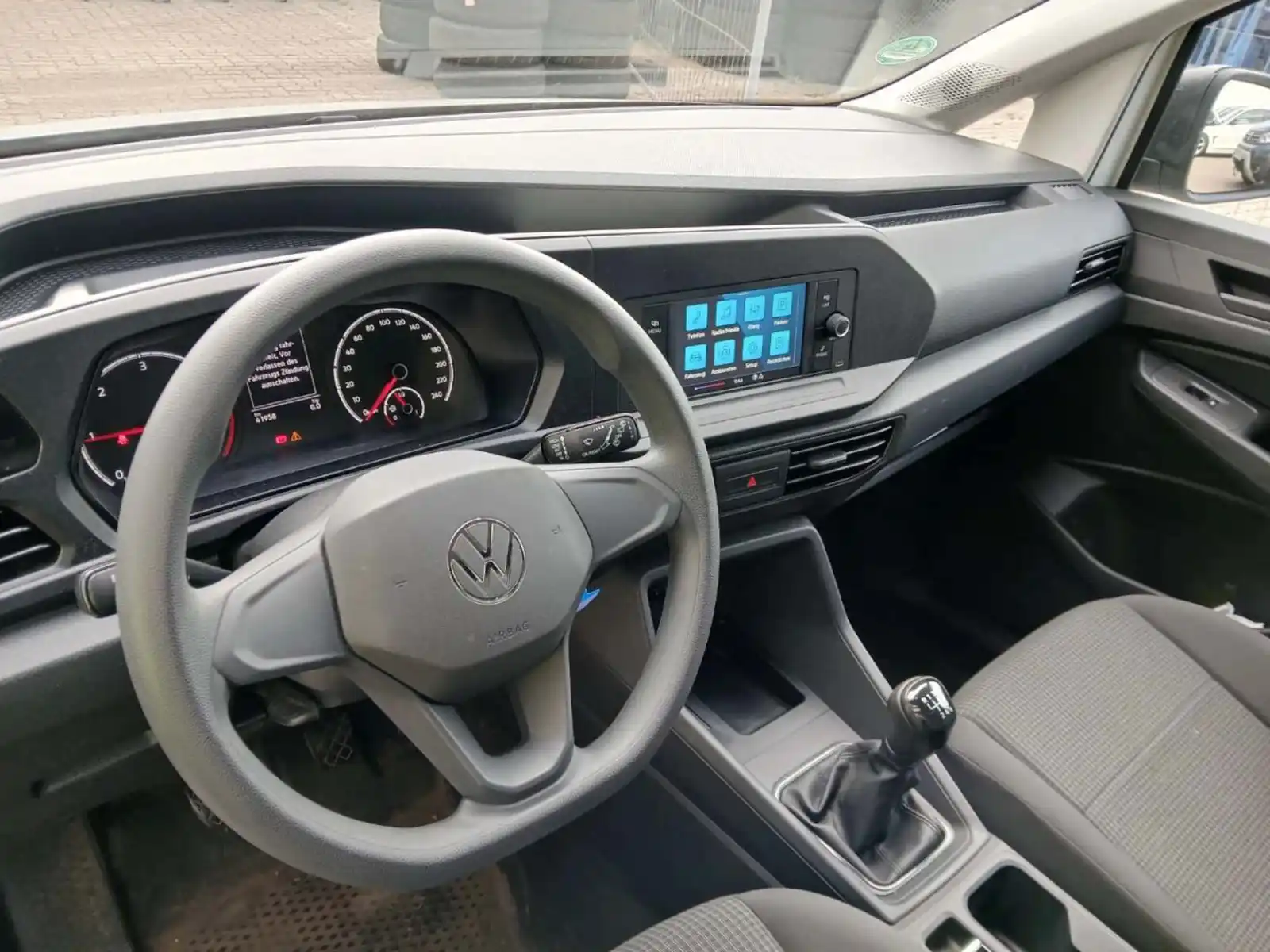 vw-caddy-cargo-2-0-tdi-lkw-41-000-kilometara-novo