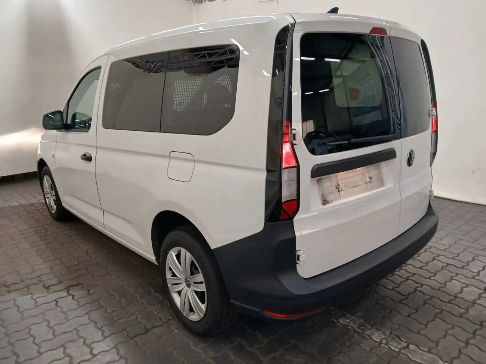 vw-caddy-cargo-2-0-tdi-lkw-41-000-kilometara-novo