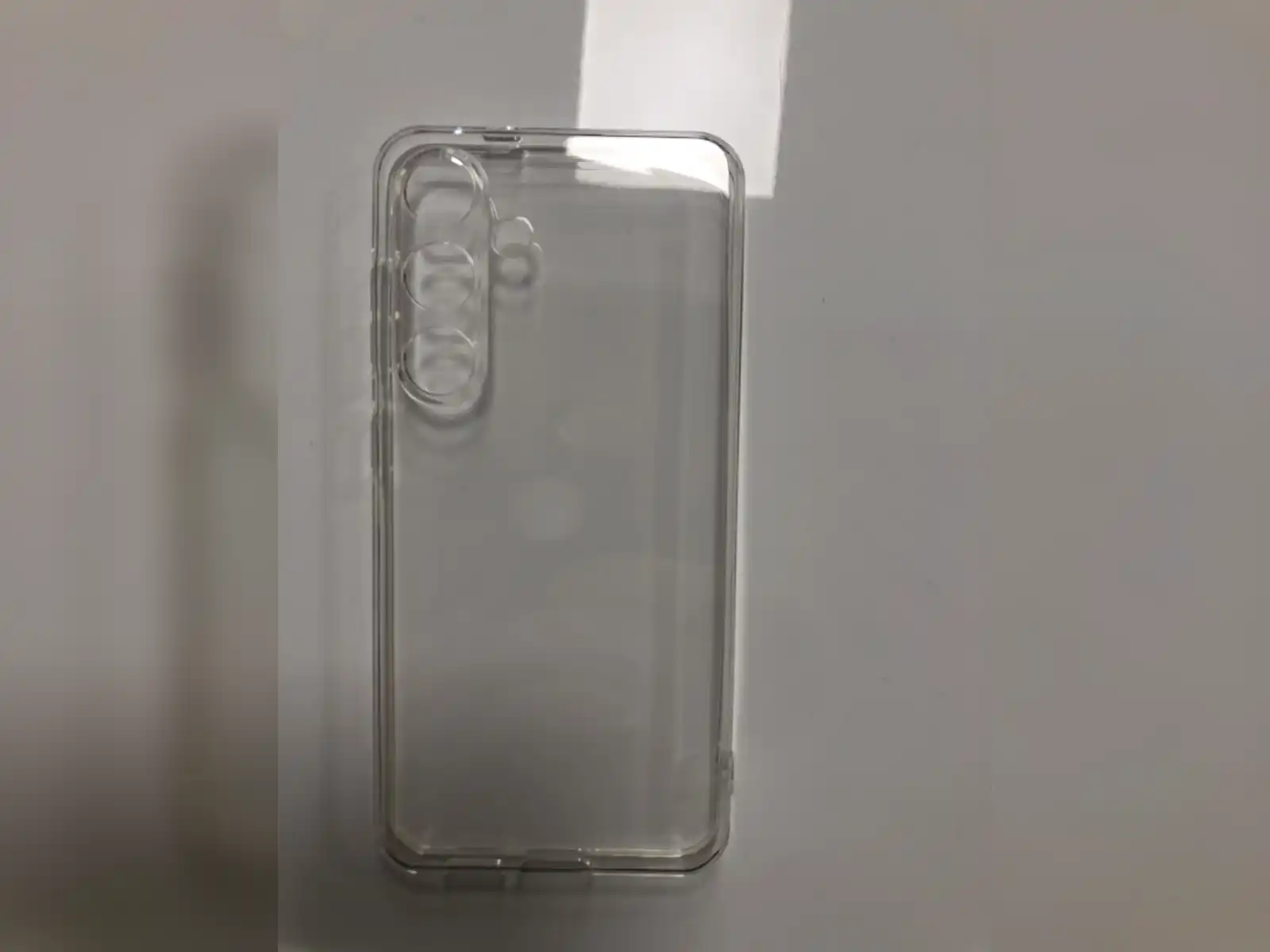 zastitna-maska-samsung-s24