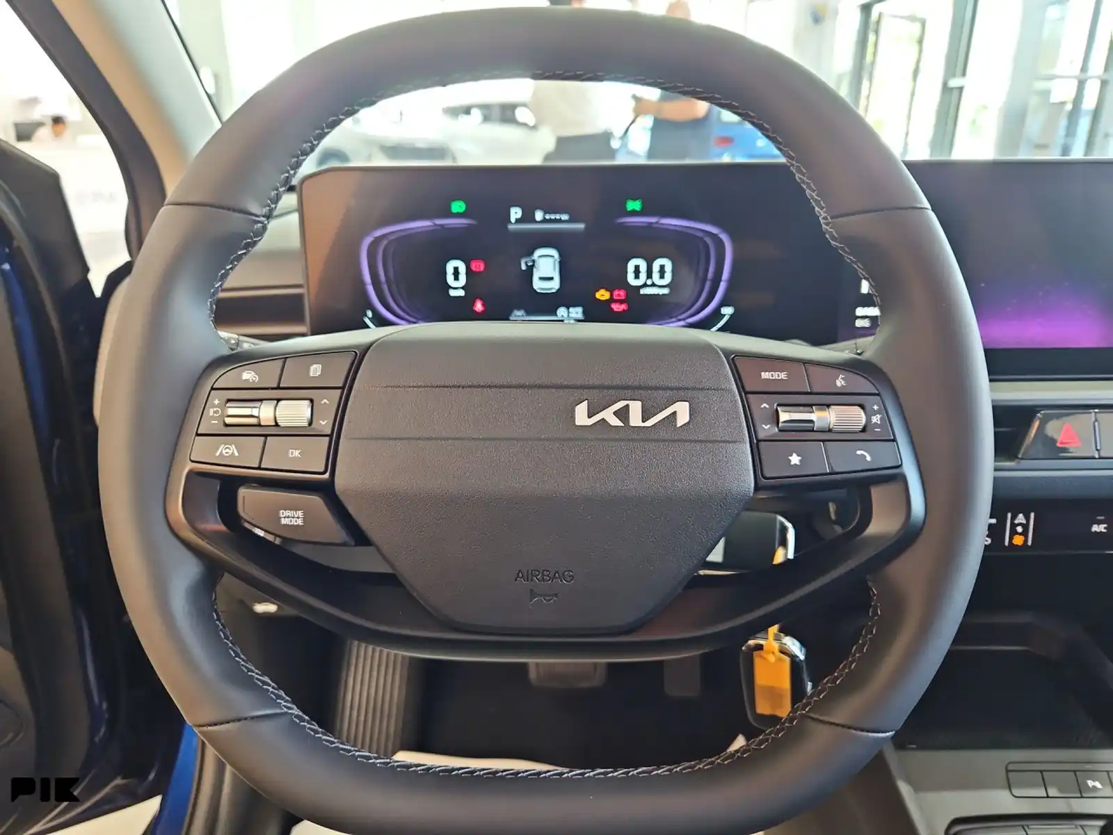 kia-stonic-1-0-t-gdi-dct-ex-pulse-novo-1-km-zimske-gume