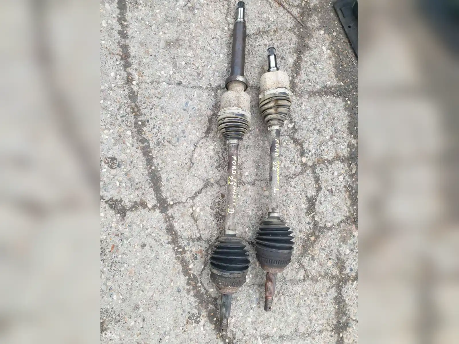 ford-tranzit-kombi-2-2dci-2007god-poluosovine