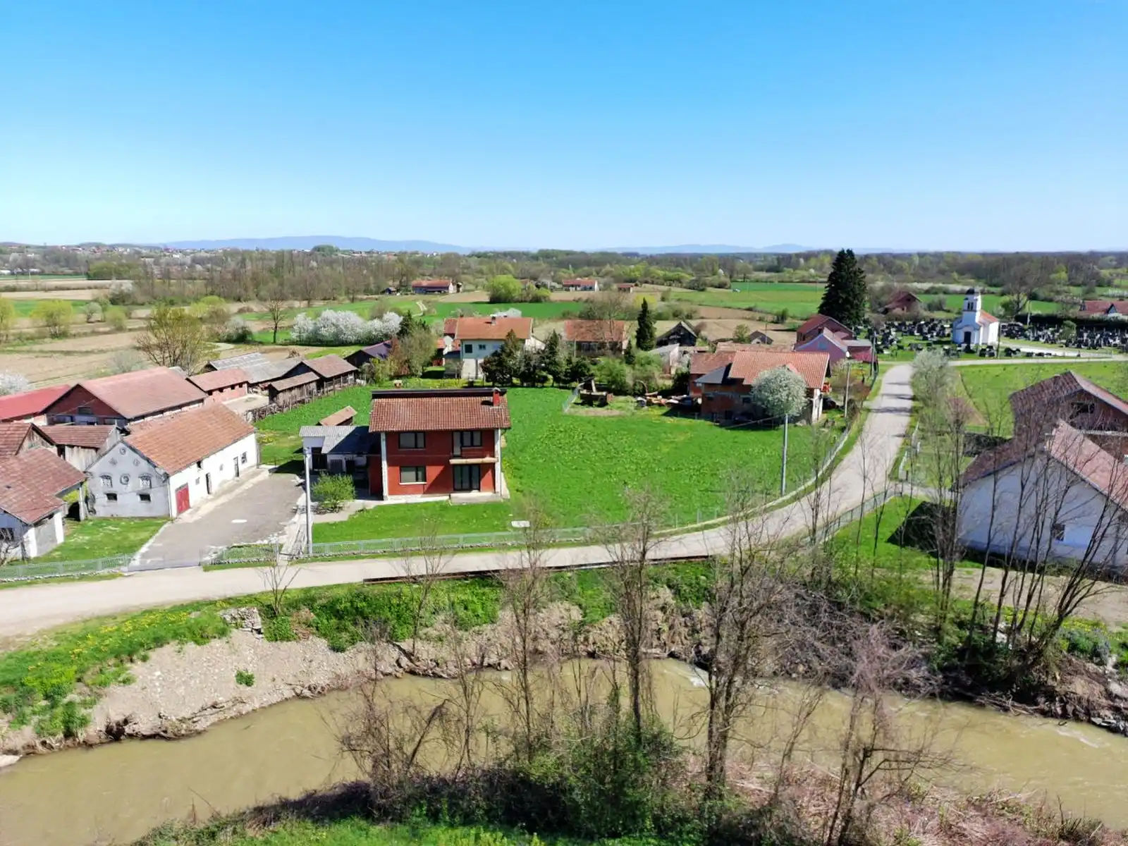 na-prodaju-kuca-sor-gradiska