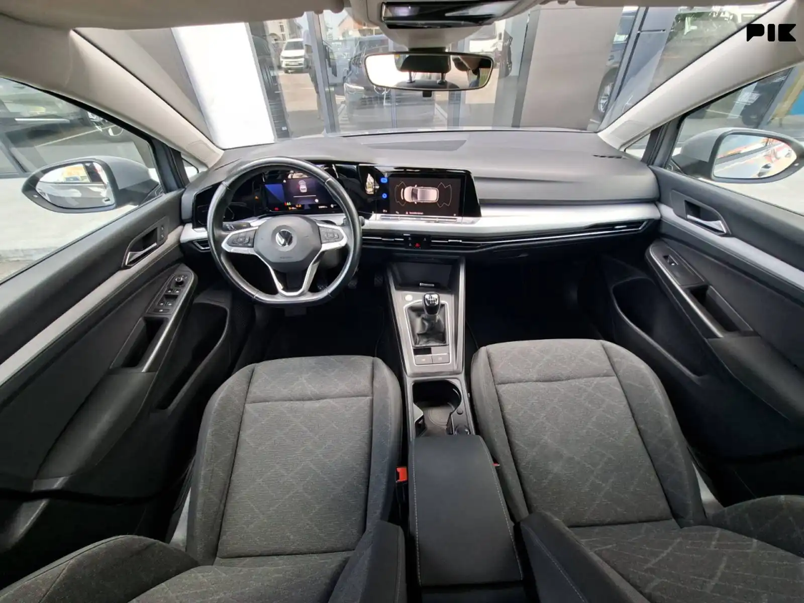volkswagen-golf-2021
