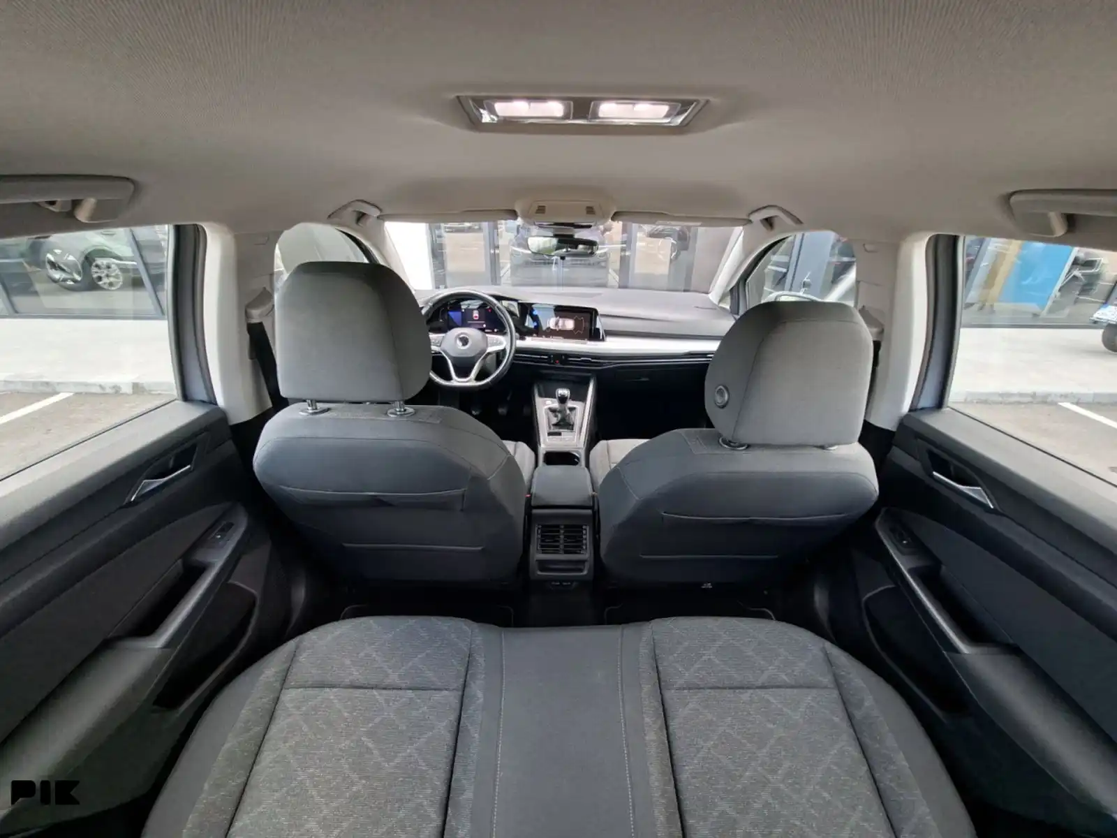 volkswagen-golf-2021
