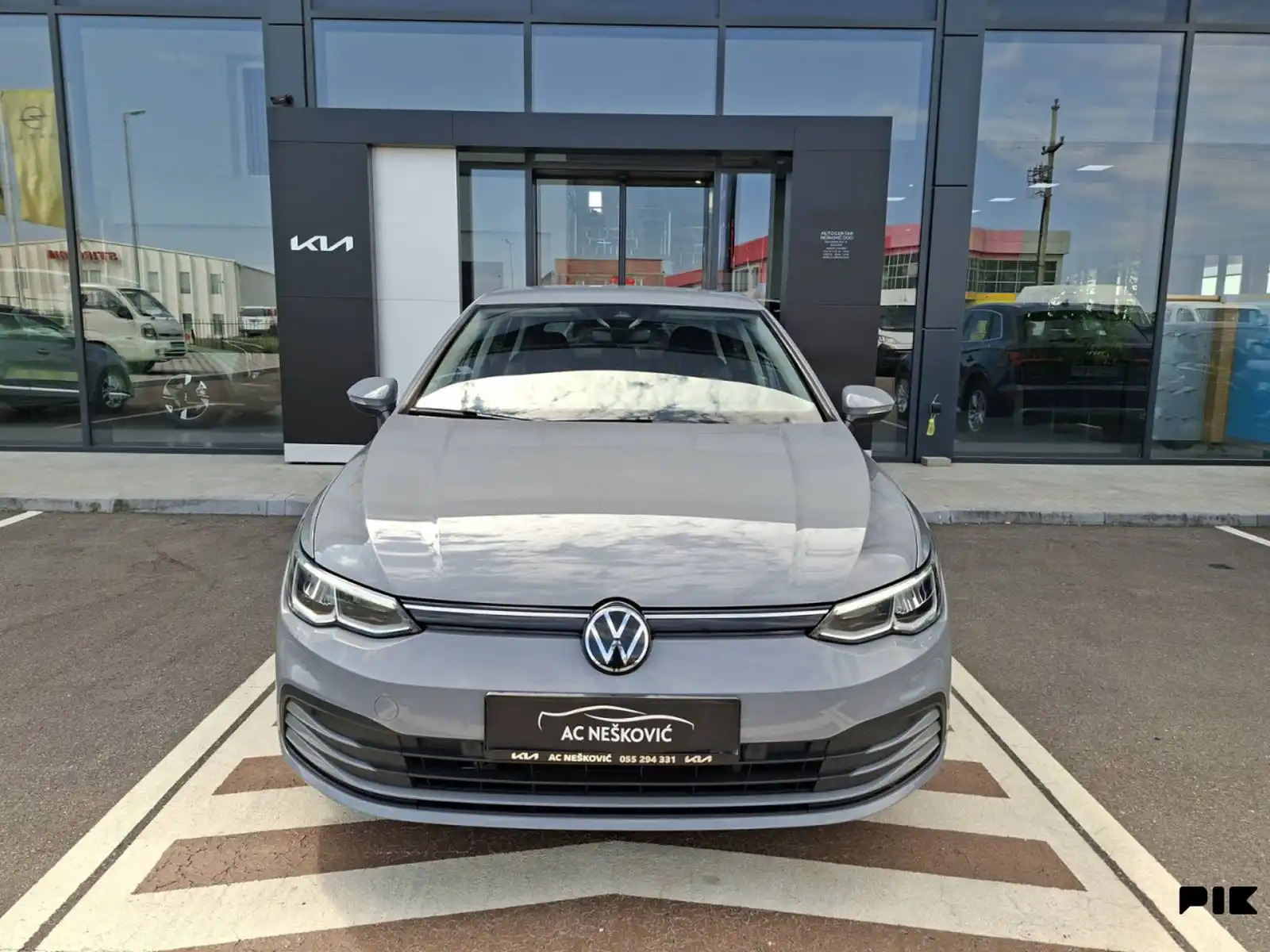 volkswagen-golf-2021