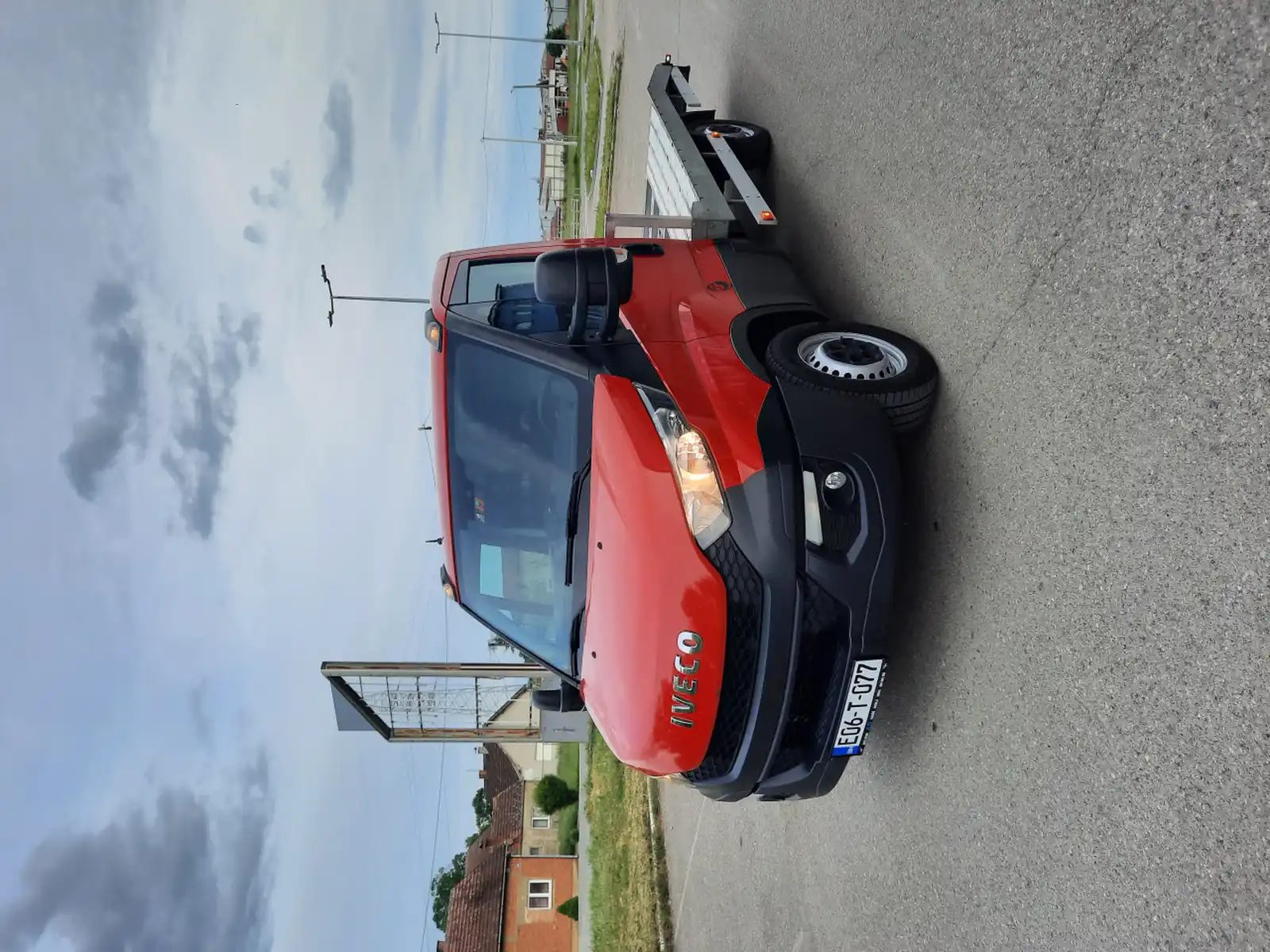 iveco-n1-teretni-3-0dizel-2017god-ekstra-stanje