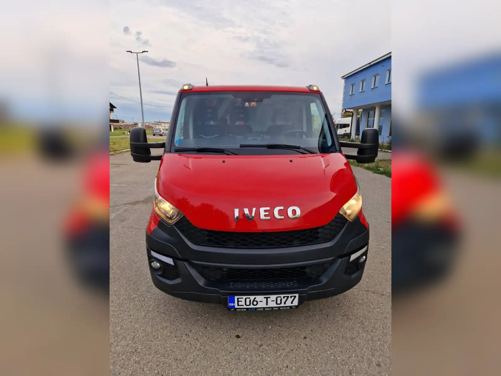 iveco-n1-teretni-3-0dizel-2017god-ekstra-stanje