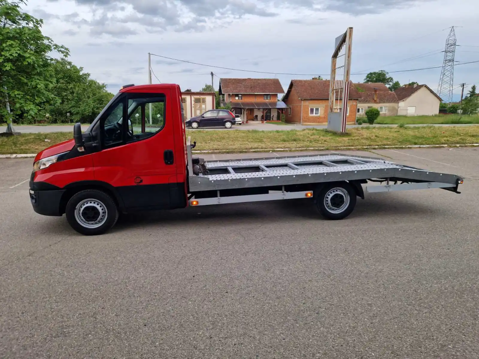 iveco-n1-teretni-3-0dizel-2017god-ekstra-stanje