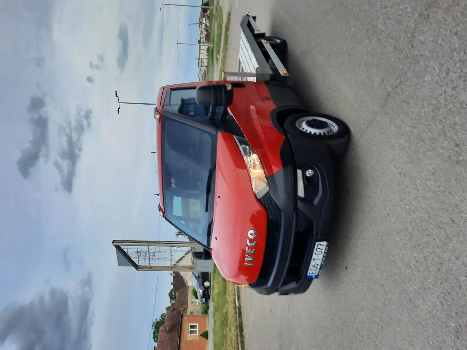 iveco-n1-teretni-3-0dizel-2017god-ekstra-stanje