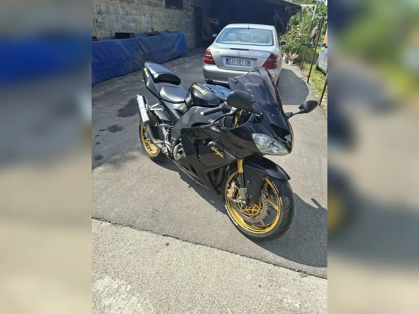 kawasaki-zx10r-2004