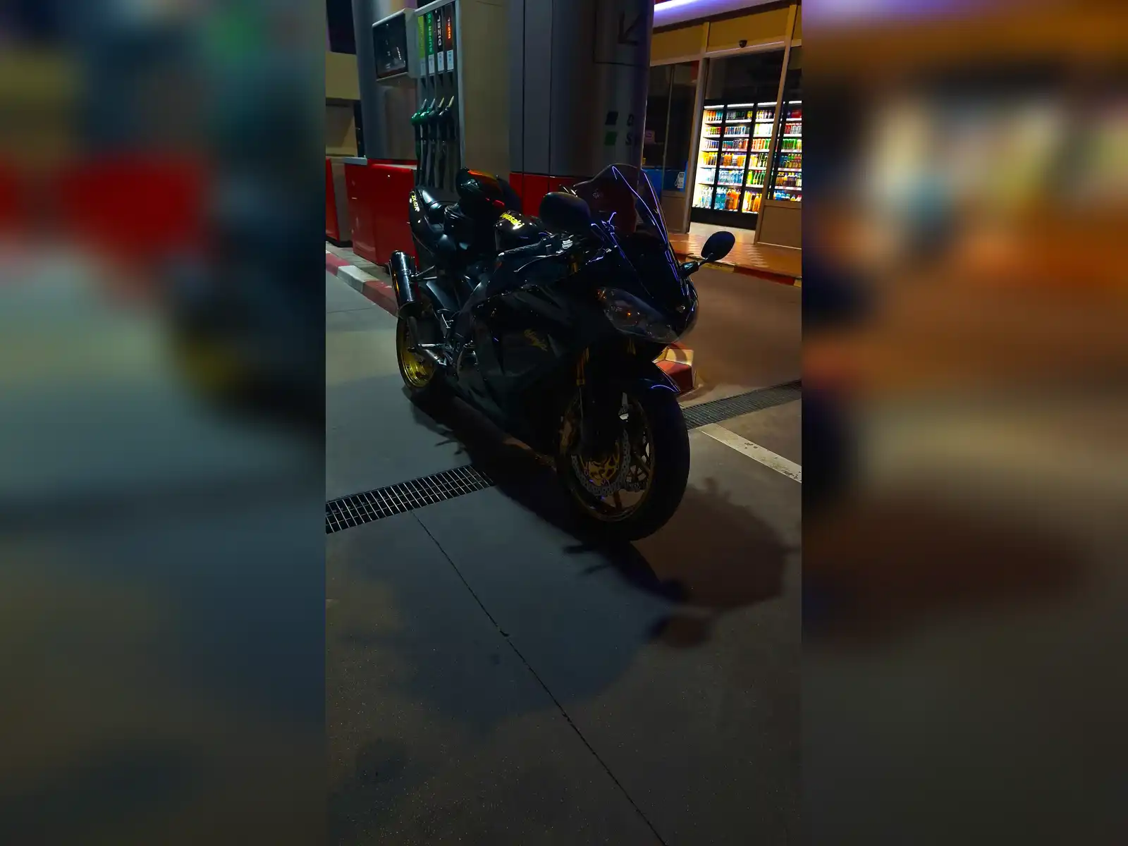 kawasaki-zx10r-2004