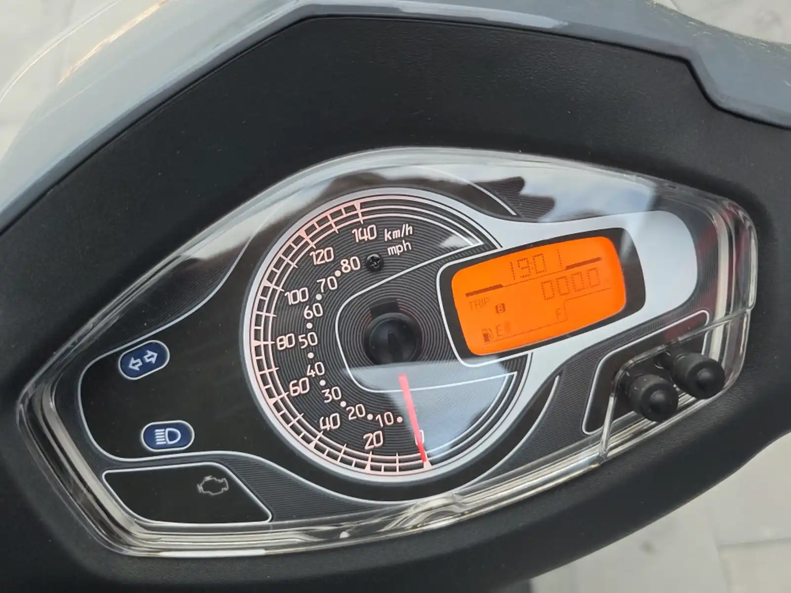 skuter-kl-b-tre-125i-2025gp