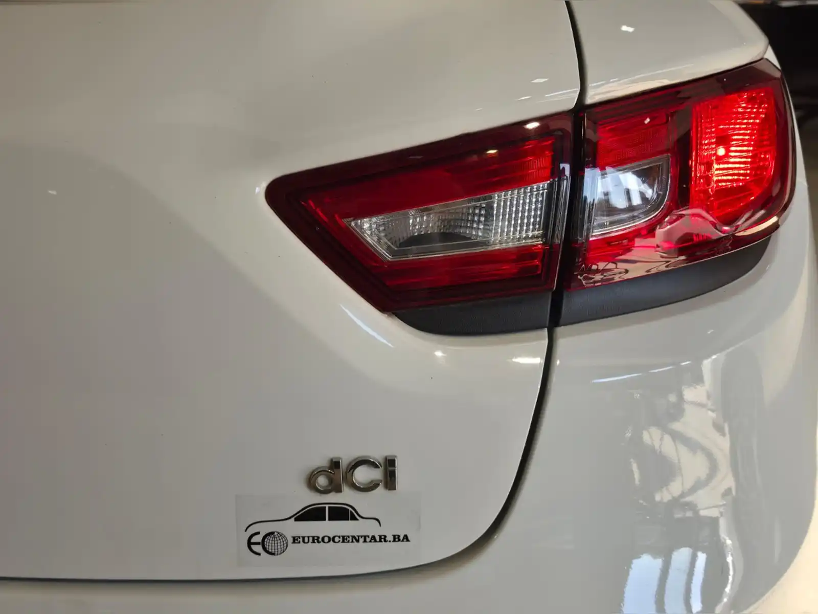 renault-clio-iv-1-5-dci-2016-god-registrovan-navi