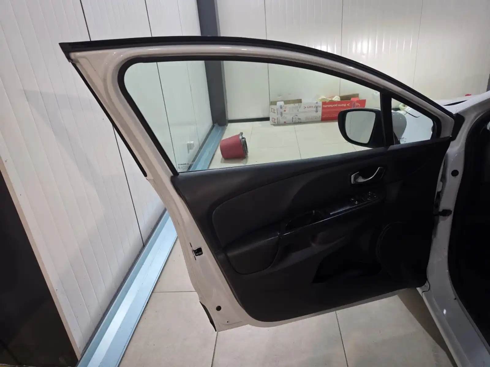 renault-clio-iv-1-5-dci-2016-god-registrovan-navi