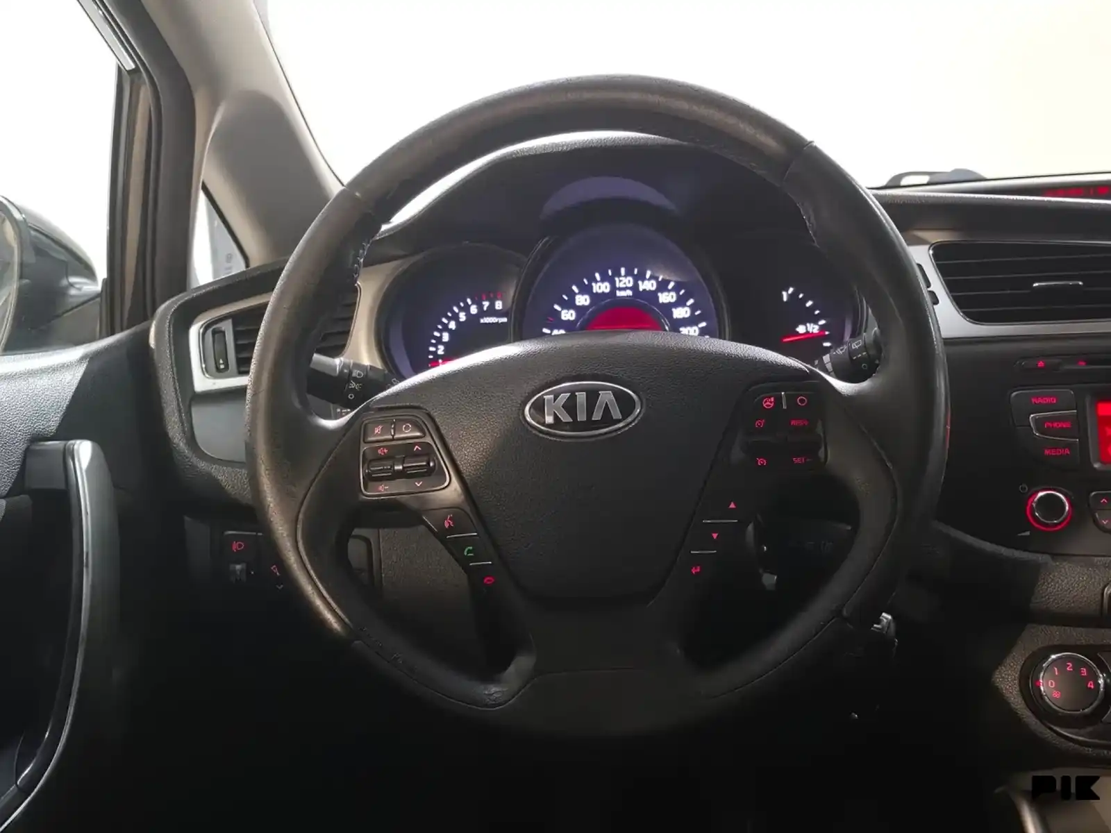 kia-ceed-sw-1-6-benzin-lpg