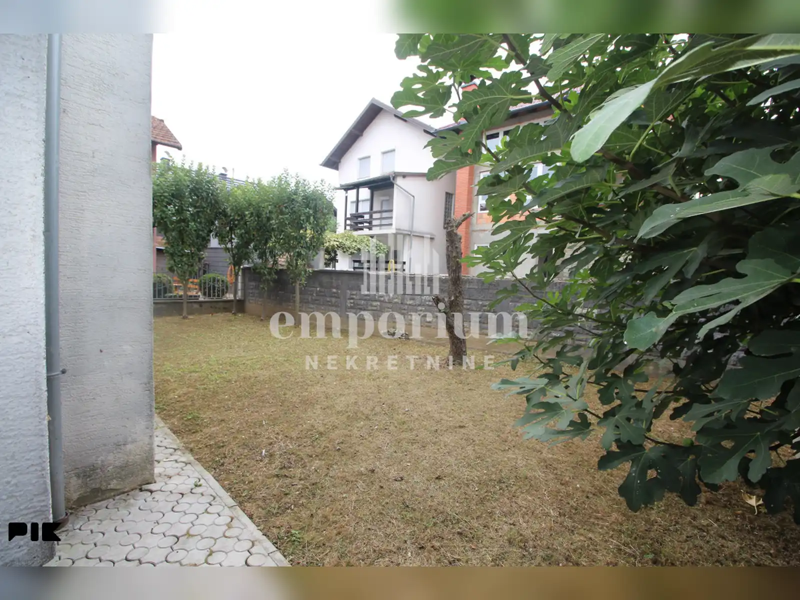 namjestena-kuca-pr-1s-pot-sa-garazom-na-novom-brckom-id-2805-en