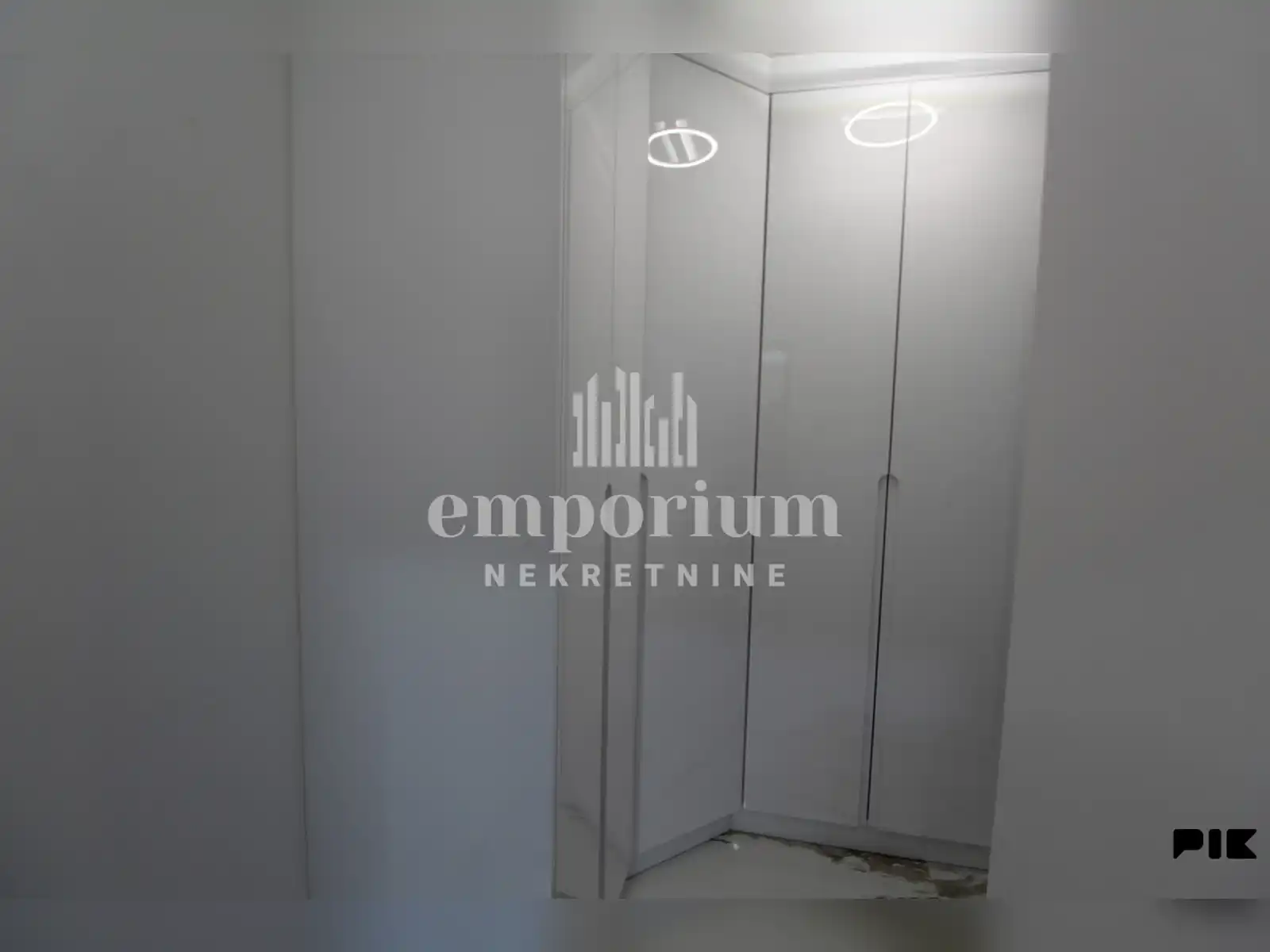 moderno-ureden-jednoiposoban-stan-na-bulevaru-41-m2-id-602b-eni