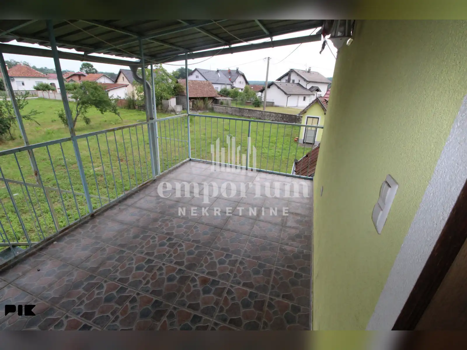 useljiva-kuca-sa-garazom-u-naselju-prijedor-id-2756-bn
