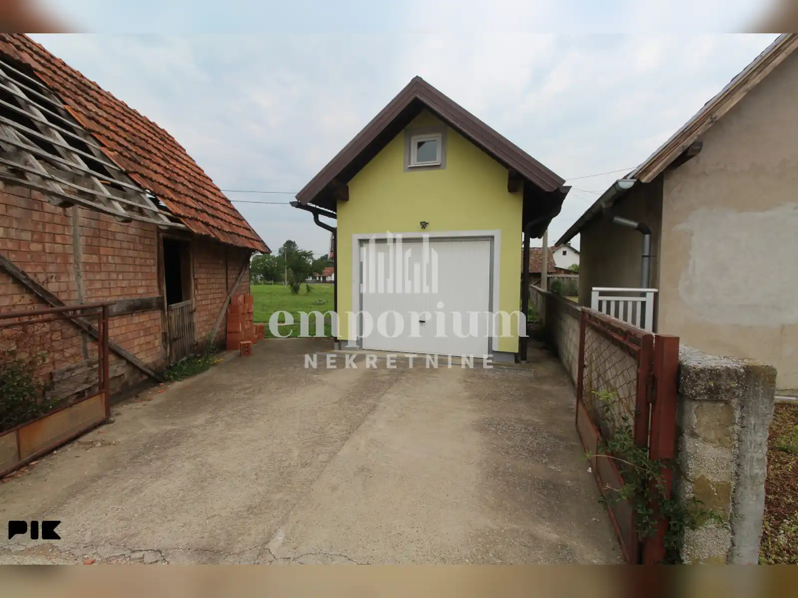 useljiva-kuca-sa-garazom-u-naselju-prijedor-id-2756-bn