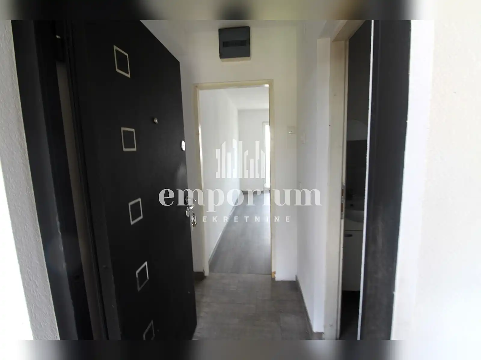 emporium-kuca-sa-poslovnim-prostorom-brcko-grcica-id2567en