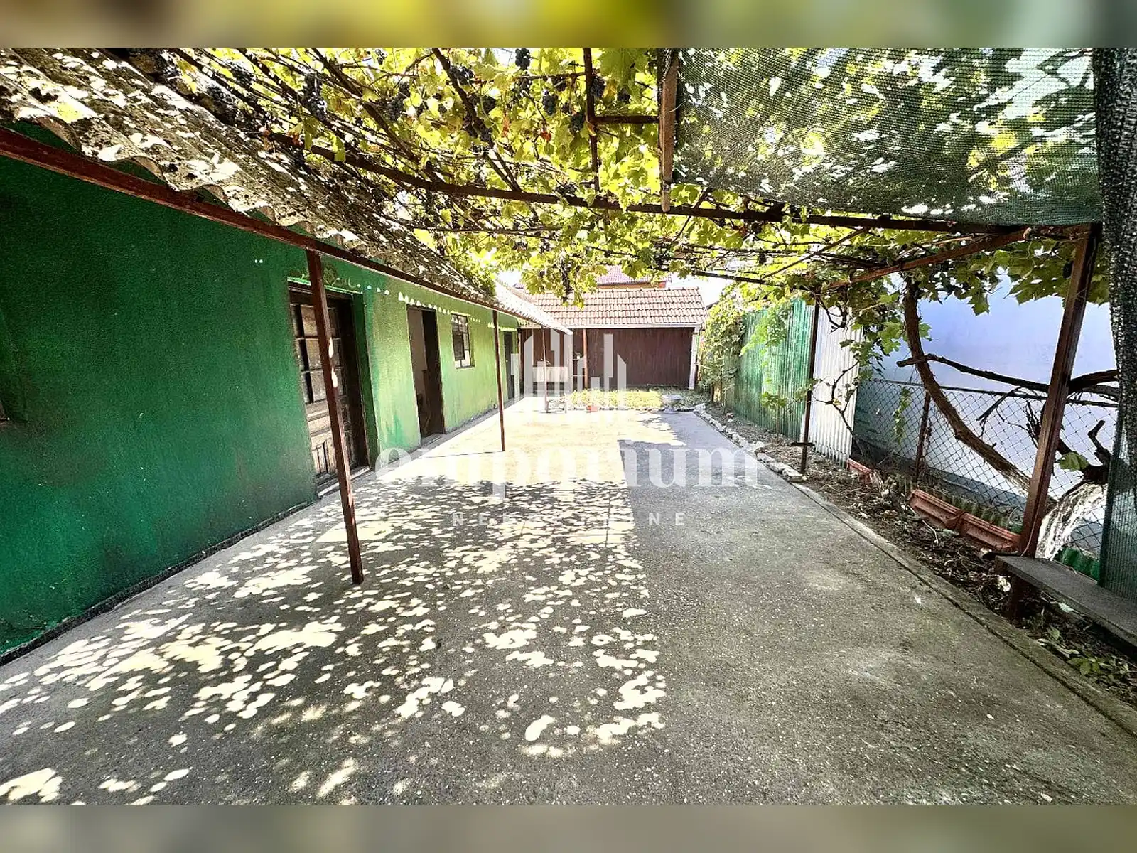 emporium-kuca-sa-poslovnim-prostorom-brcko-grcica-id2567en