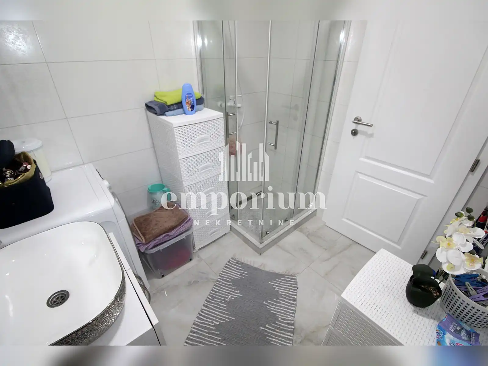 useljiva-garsonjera-povrsine-34m2-id-2775-en