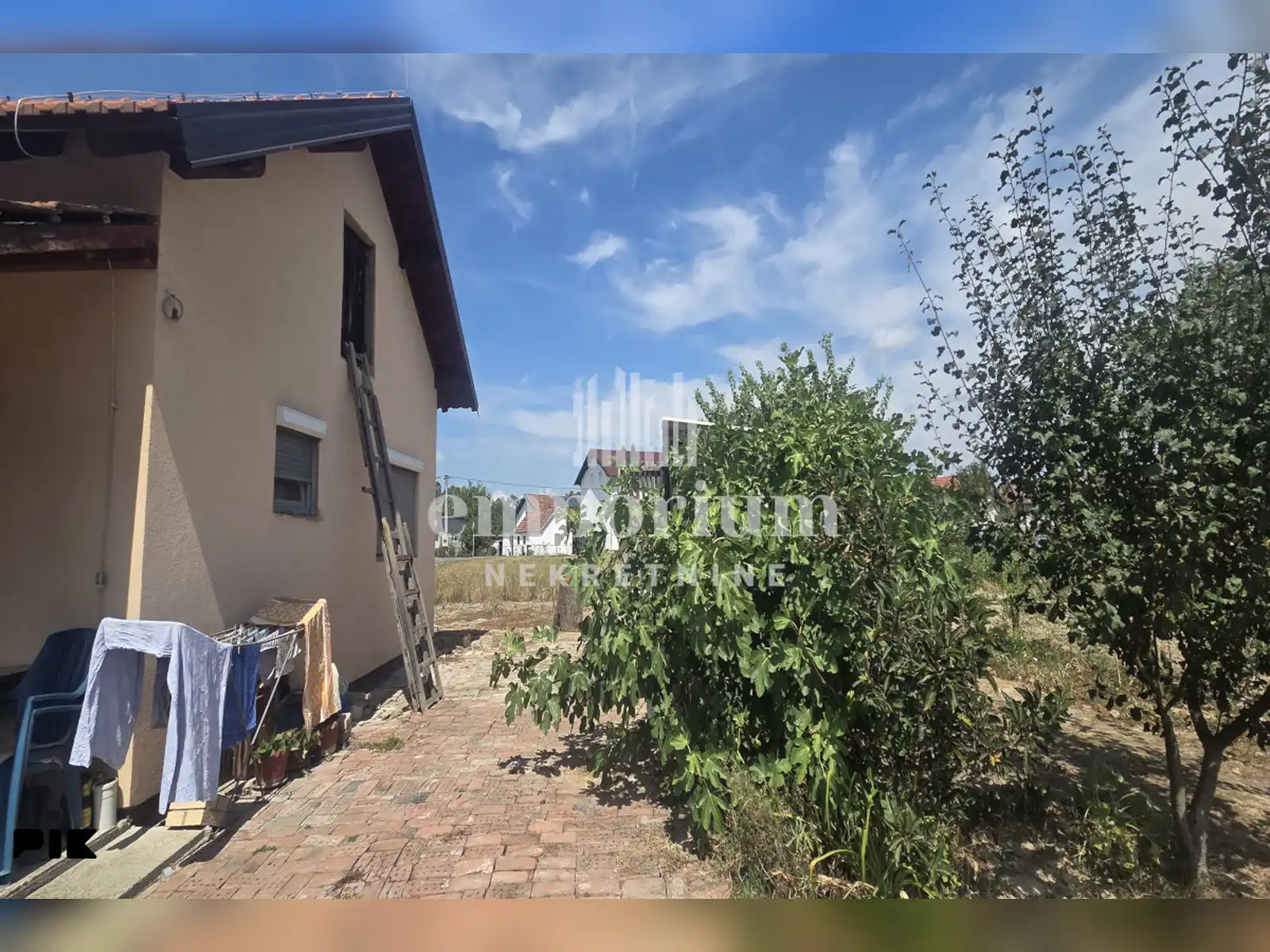 prizemna-kuca-na-parceli-od-514m2-u-grcici-id-2787-bn