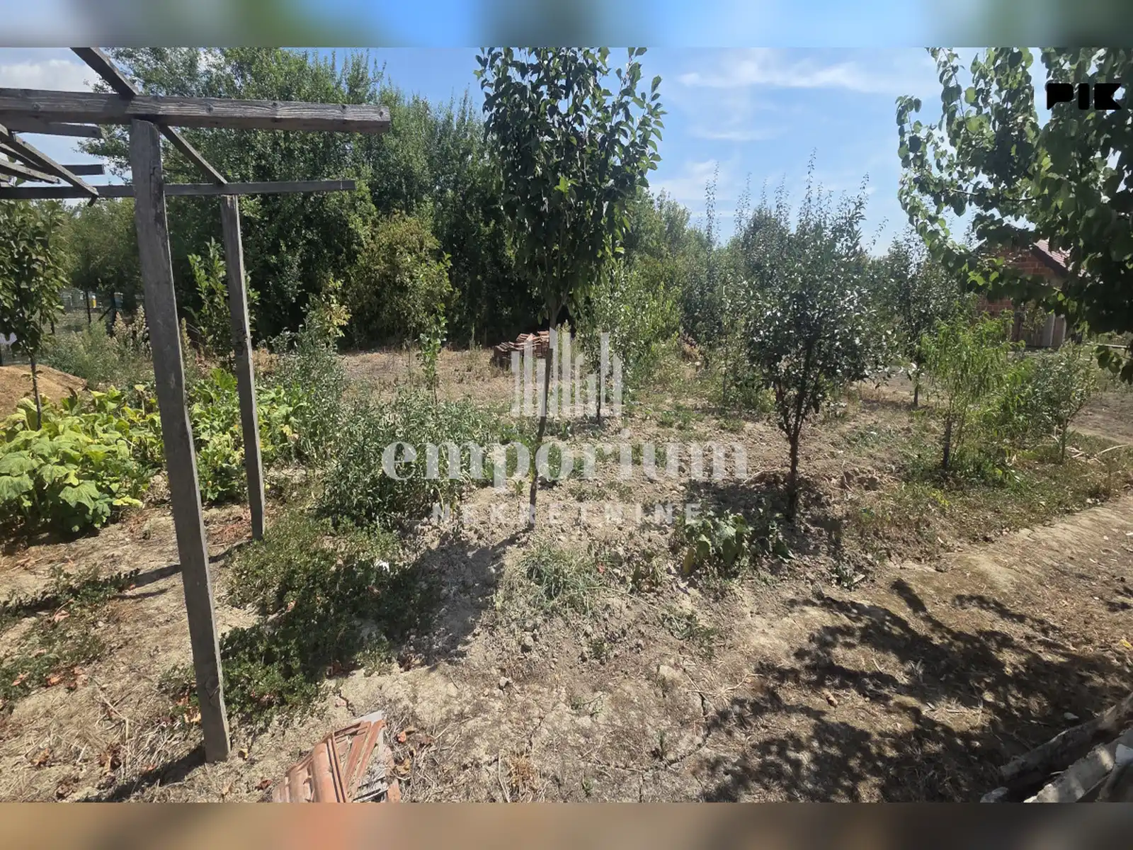 prizemna-kuca-na-parceli-od-514m2-u-grcici-id-2787-bn