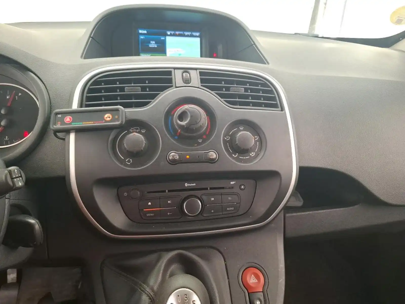 renault-kangoo-maxi-15dci-108312km-2020g-klima-cedi-kadi-maxii