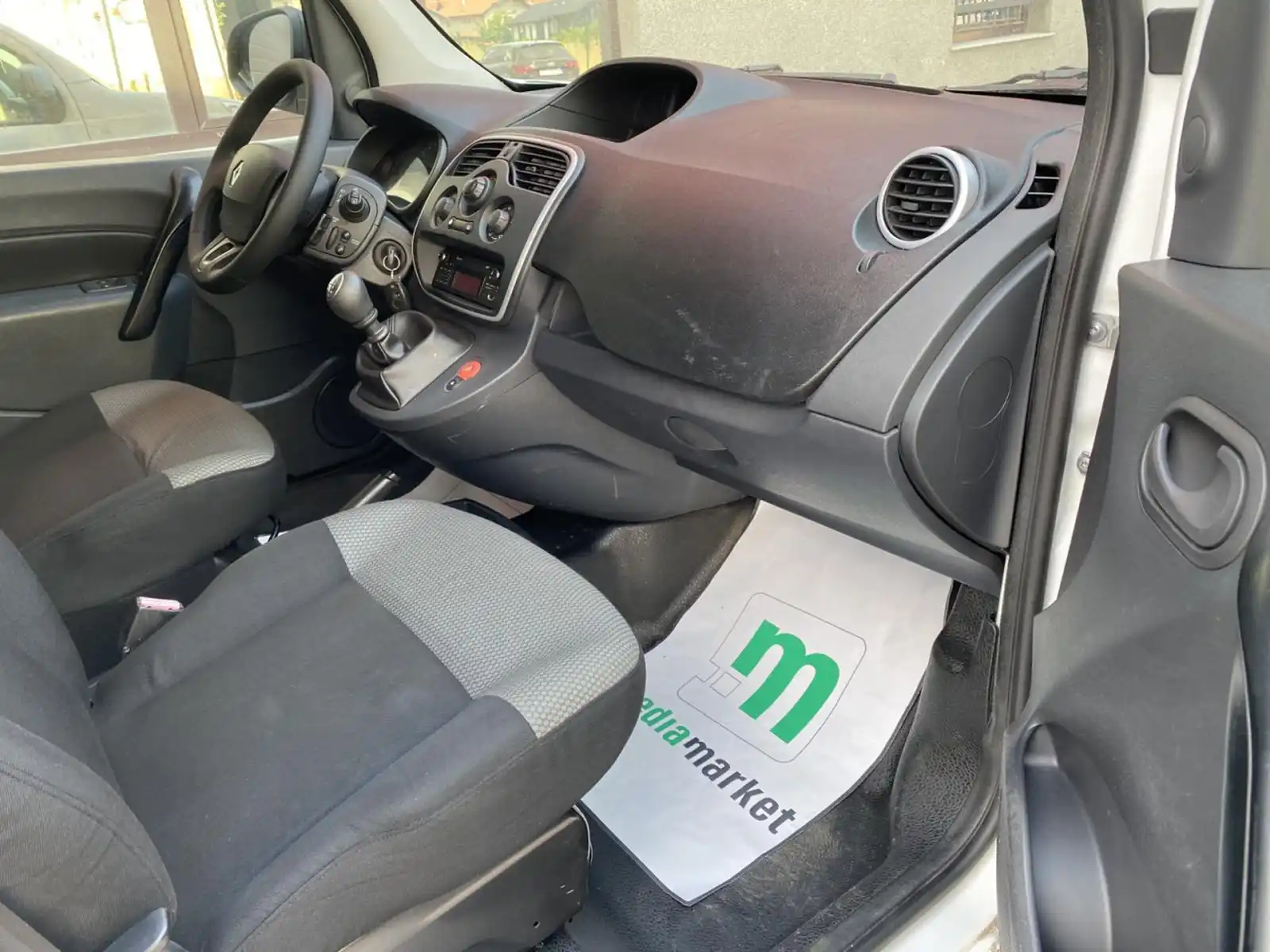 renault-kangoo-15dci-81kw-2018g-163013km-reno-kango-caddy