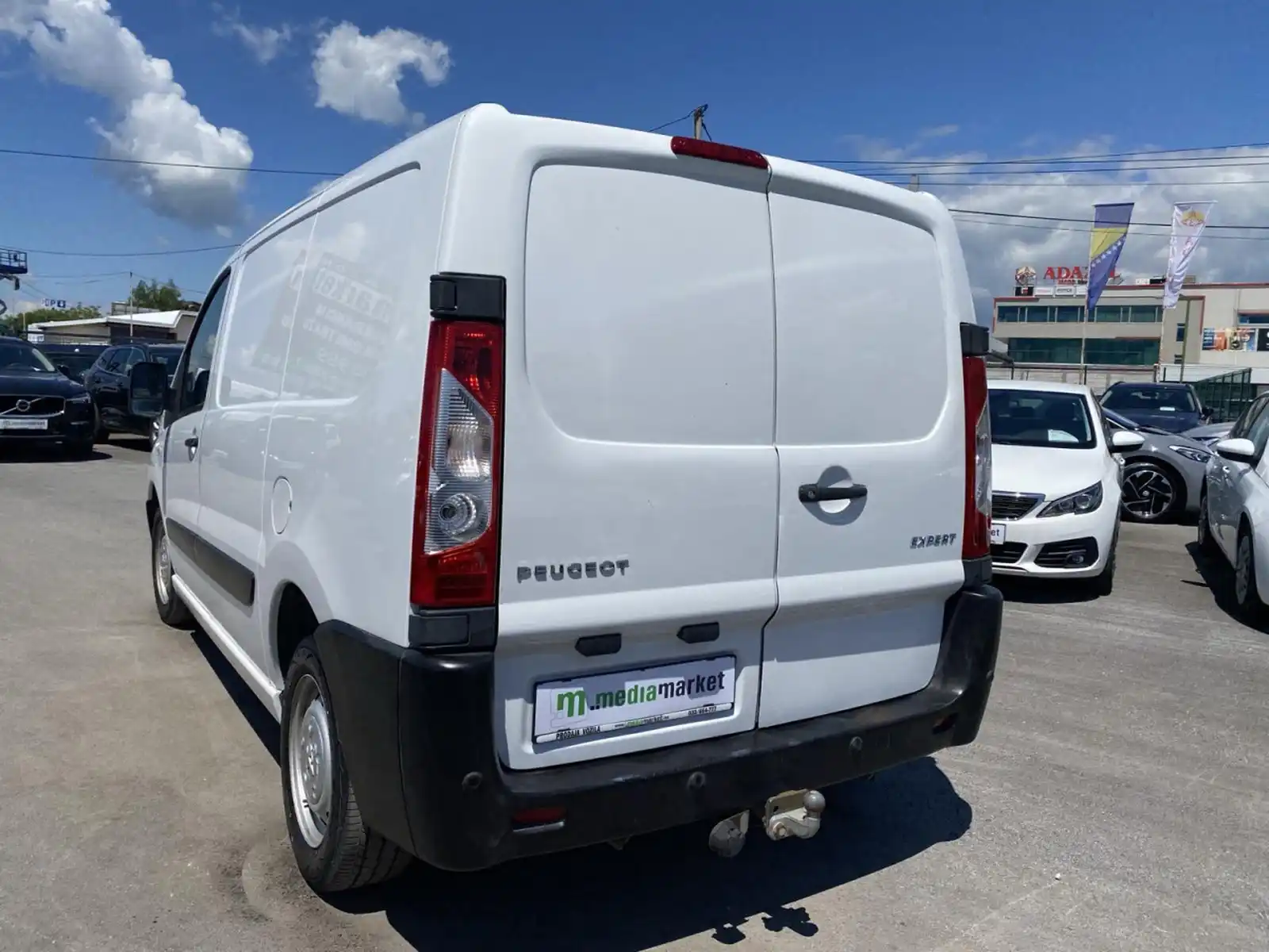 peugeot-expert-maxi-20hdi-2015g-3-sjedista-webasto-park-senzori