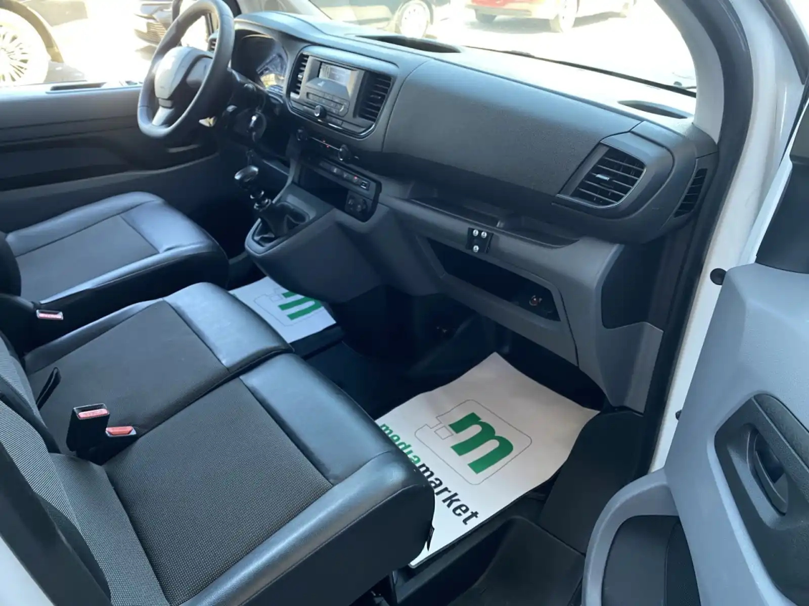 peugeot-expert-maxi-20-bluehdi-3-sjedista-2019g-klima-kedi-cadi