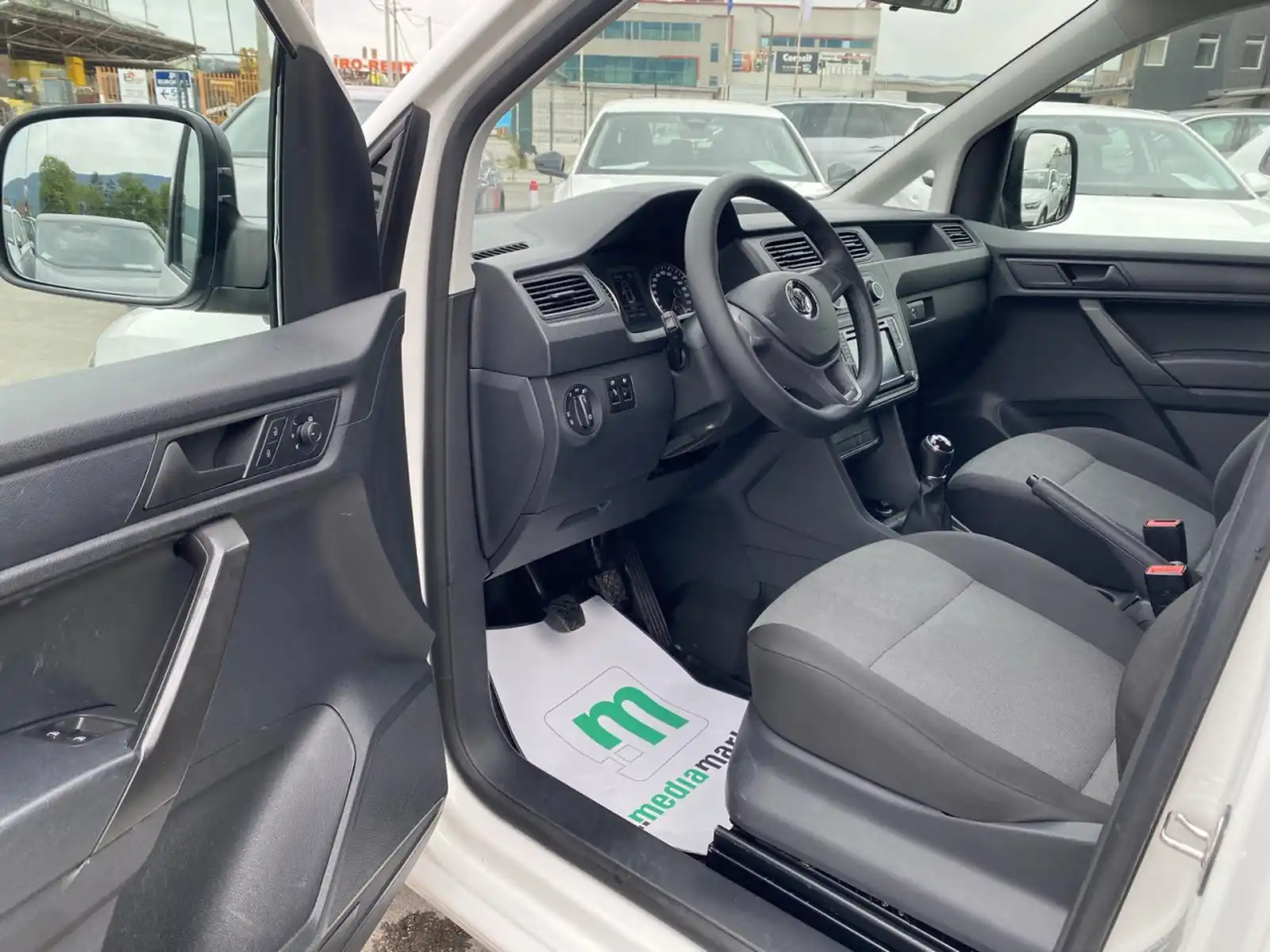 vw-caddy-cady-4motion-2019g-20-tdi-klima-4x4-4-motion-cadi