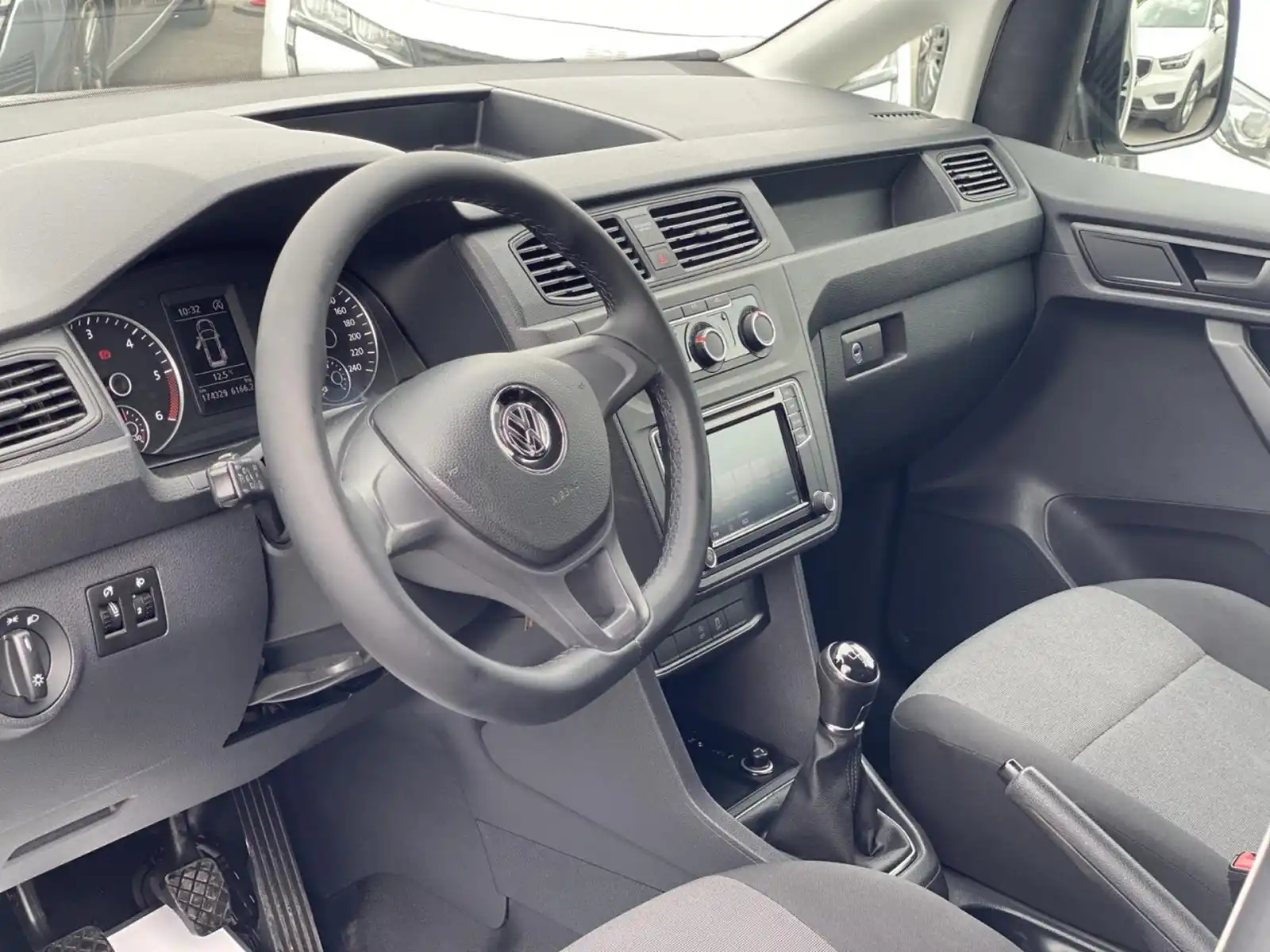 vw-caddy-cady-4motion-2019g-20-tdi-klima-4x4-4-motion-cadi