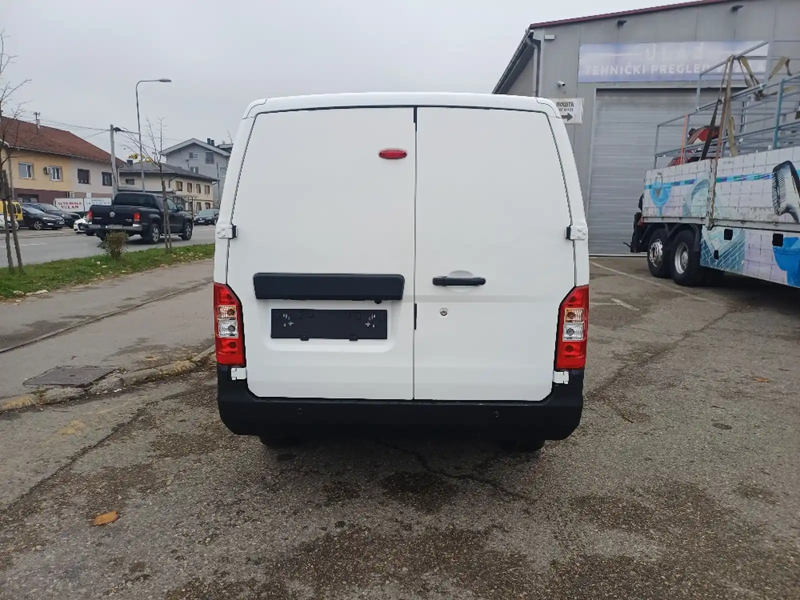 karry-kombi-elektricni-novo
