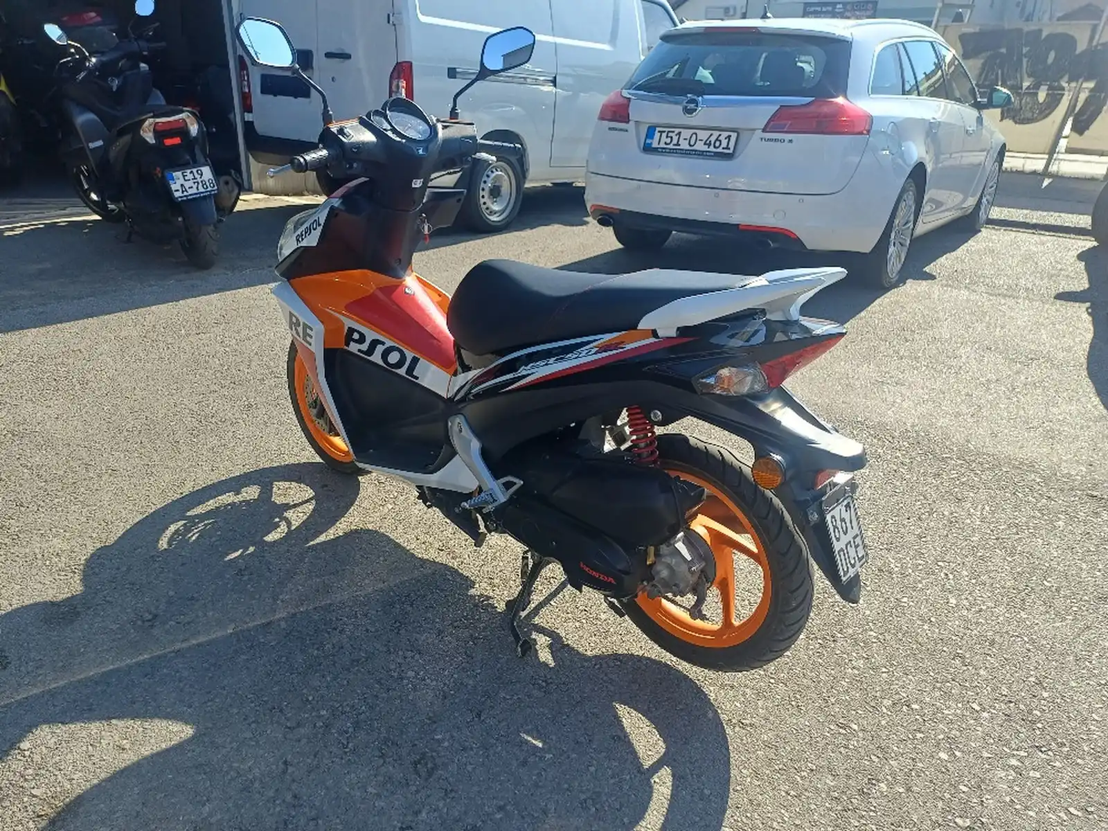 honda-vision-50-repsol