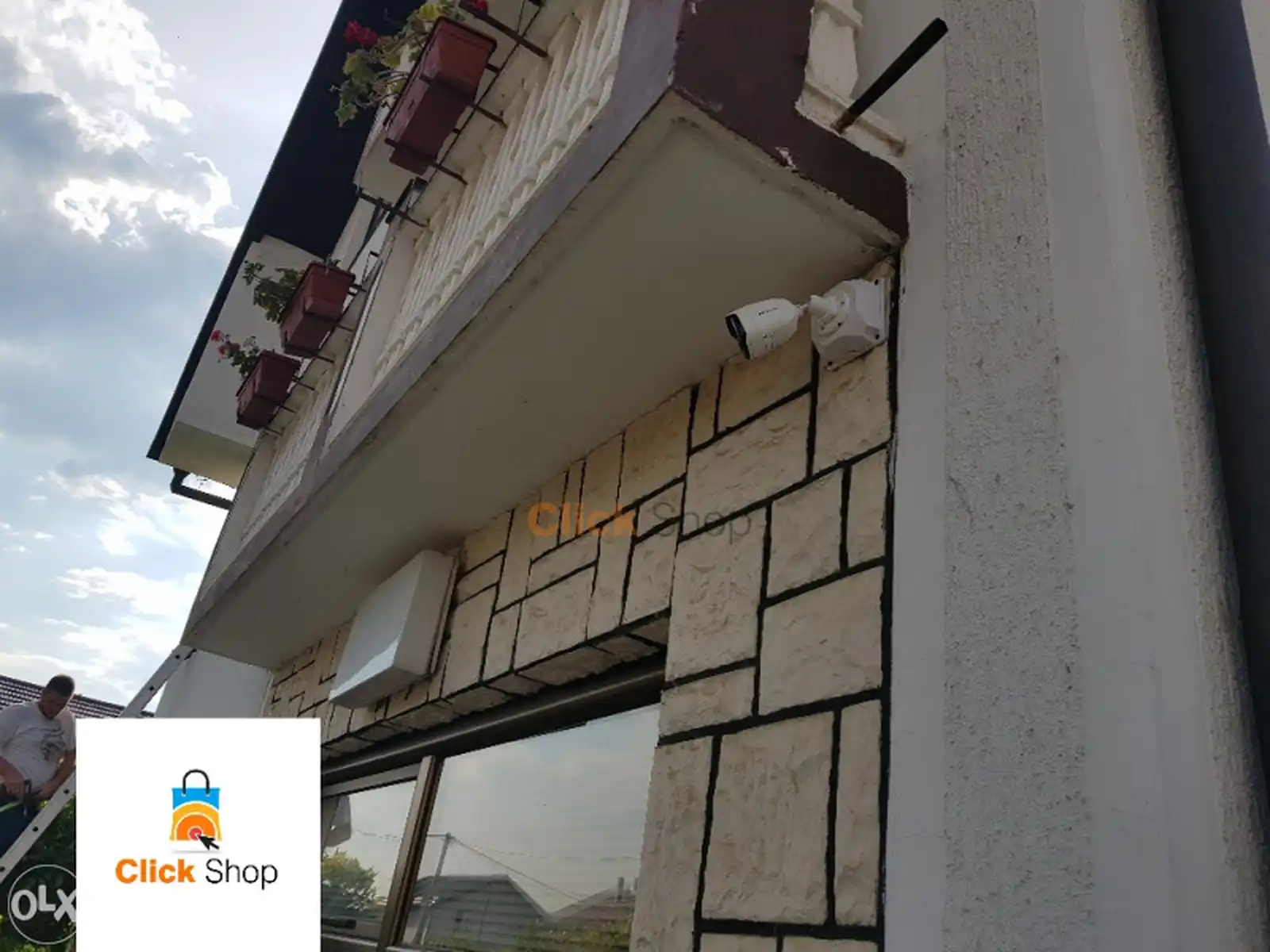 hikvision-4-kamere-2mp-noc-u-boji-na-rate-video-nadzor