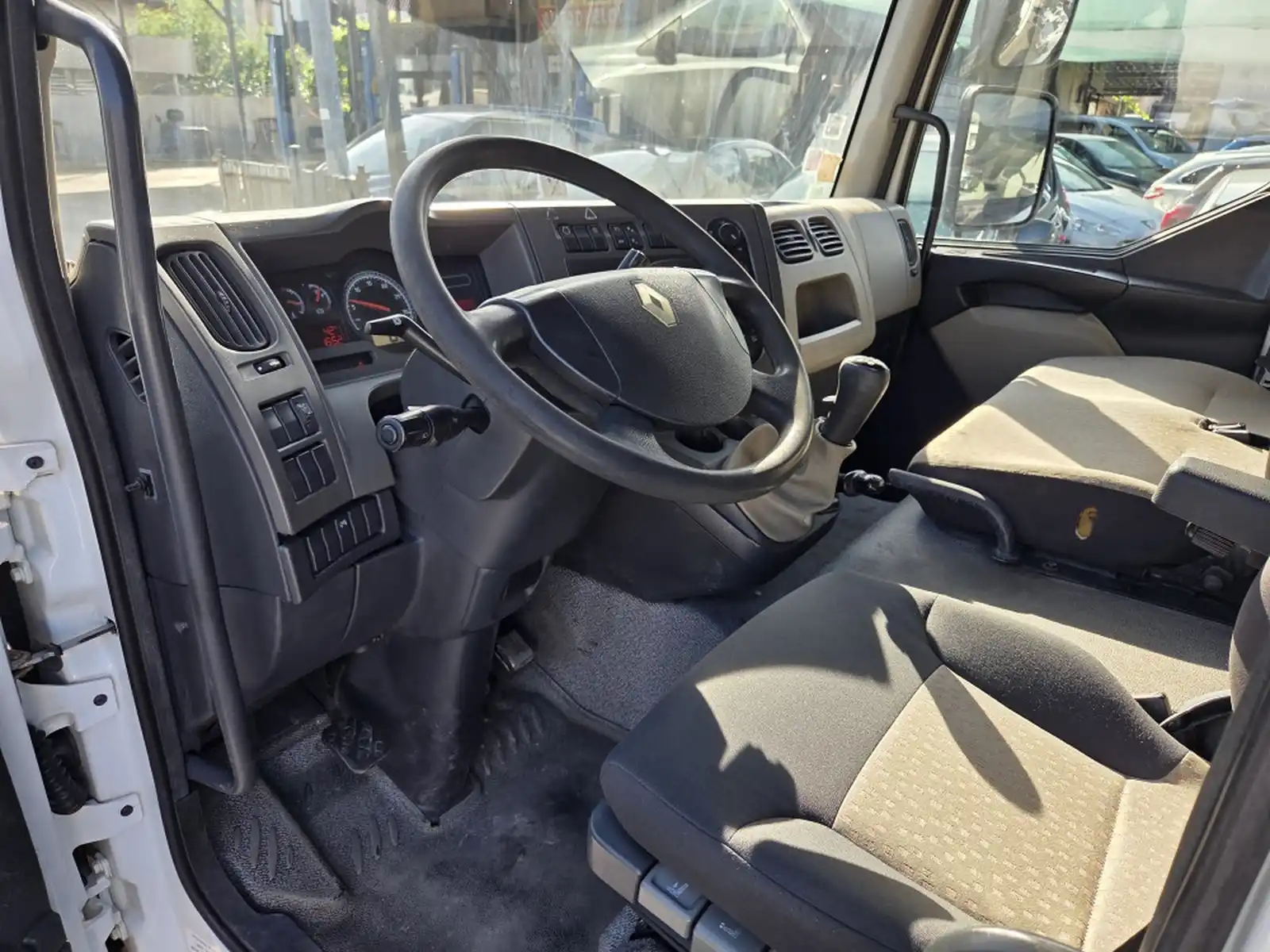 renault-midlum-240ks-klima-kran-dizalica-moze-zamjena