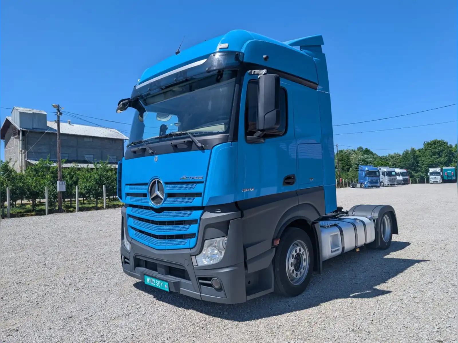 kamion-mercedes-actros1842-bigspace