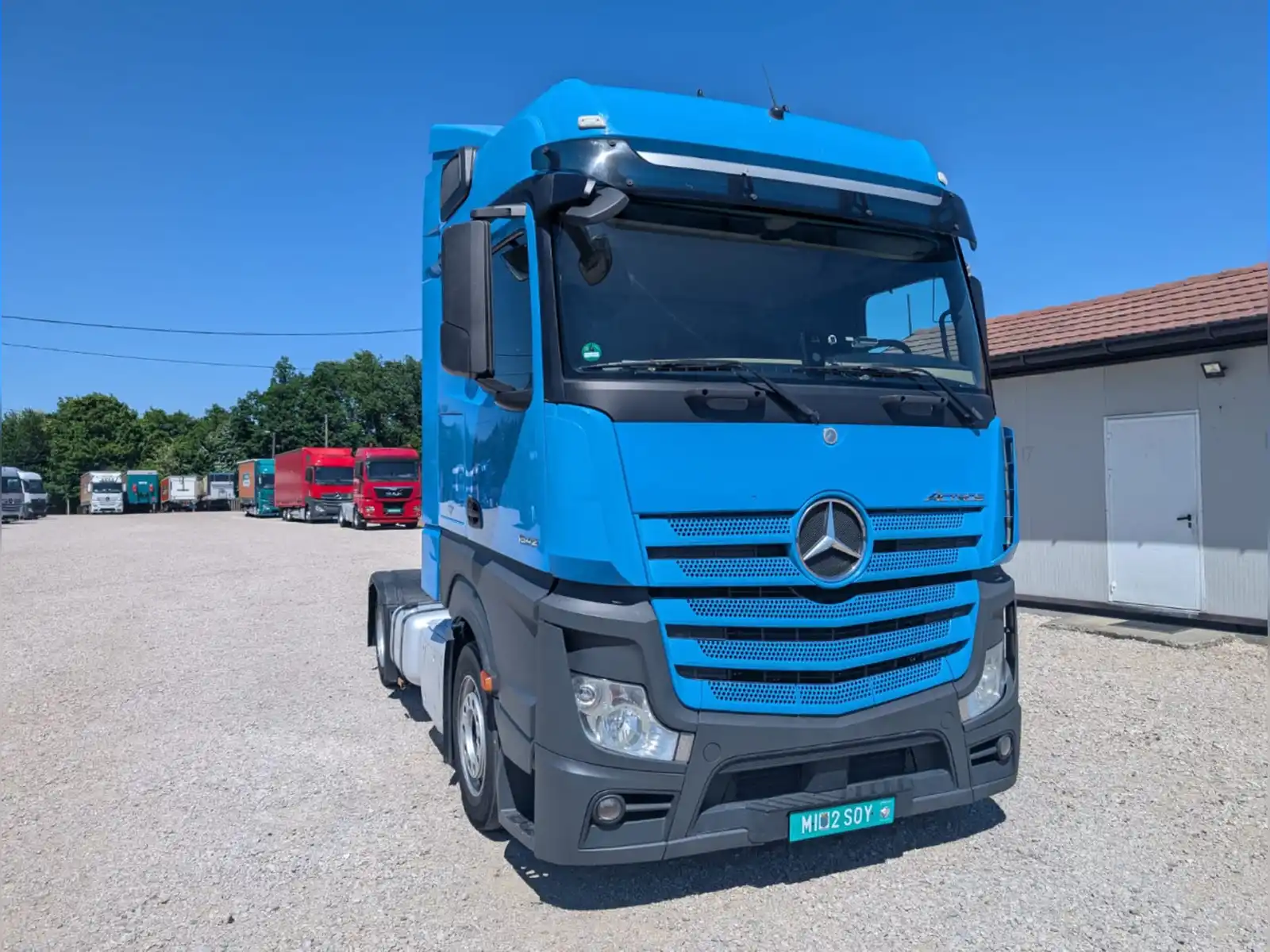 kamion-mercedes-actros1842-bigspace