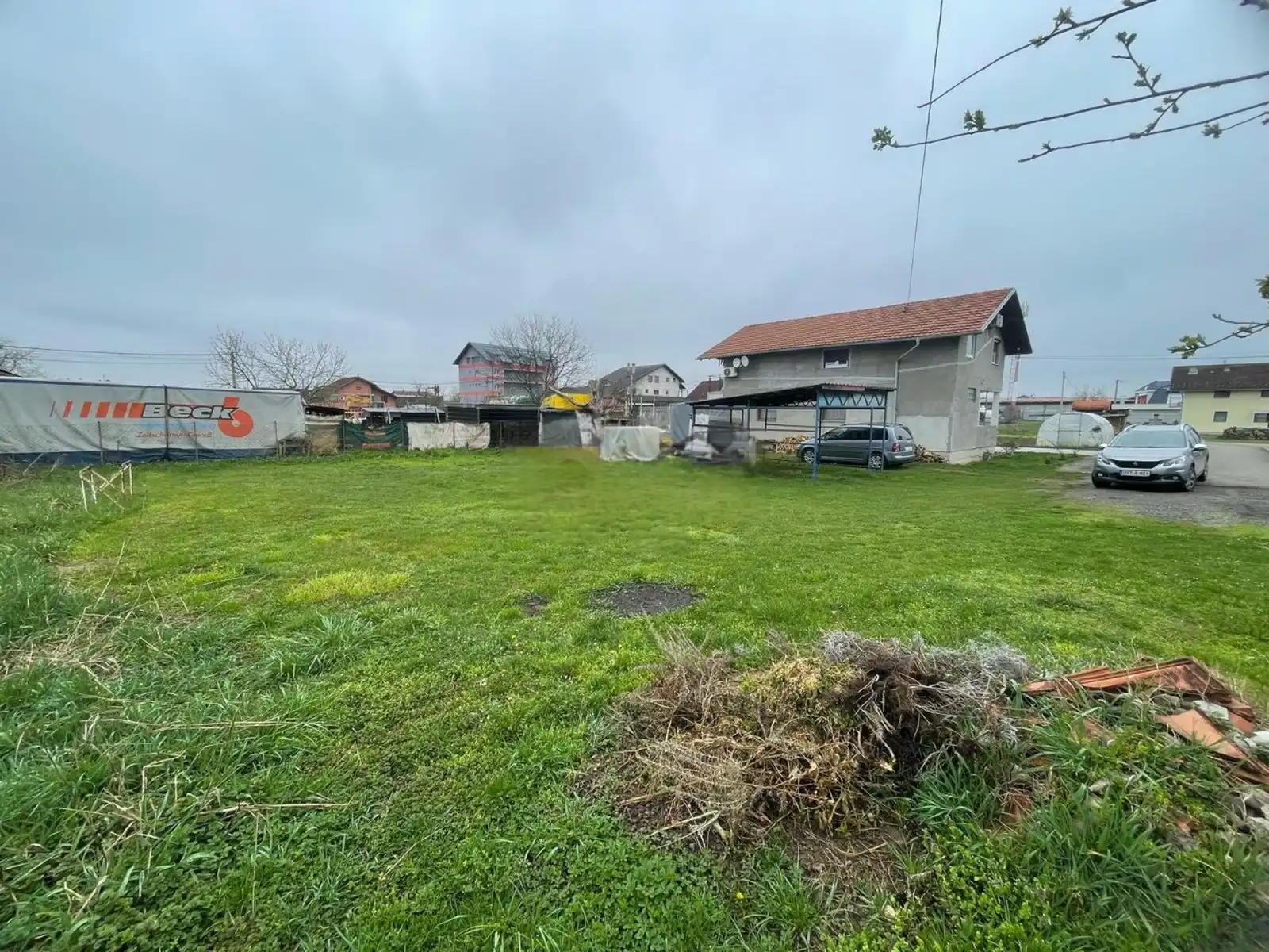 zemljiste-500-m2-trn