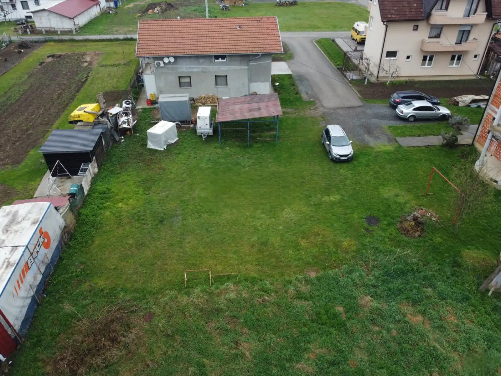 zemljiste-500-m2-trn