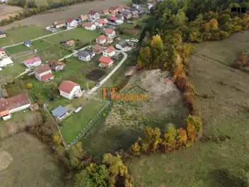 Prodaju se dva placa 831m2 i 850m2 - Dragočaj
