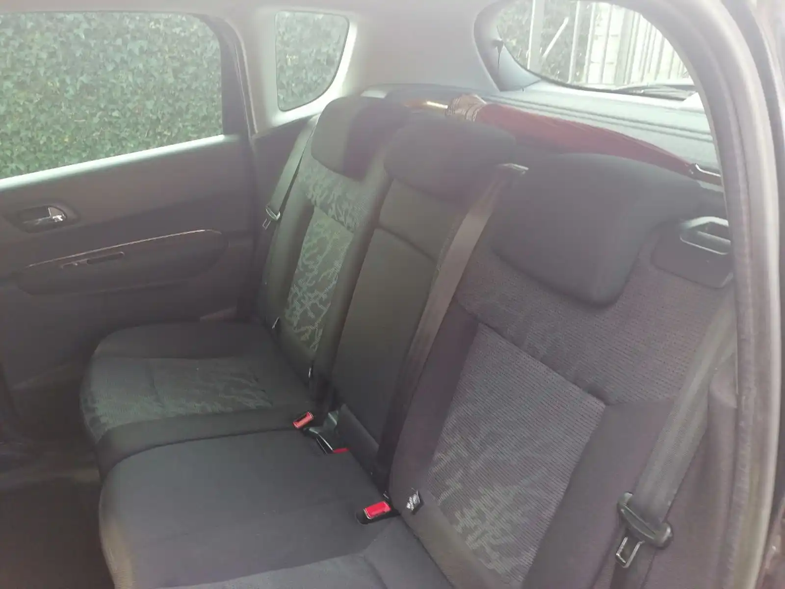 peugeot-3008-2-0-hdi-2011-tek-uradeni-veliki-i-mali-servis